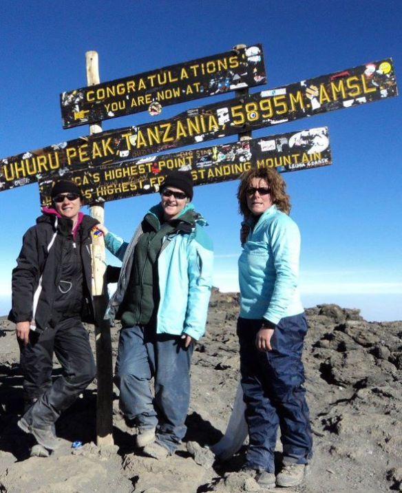 314391_236299233087717_100001229260613_697583_1844539944_n