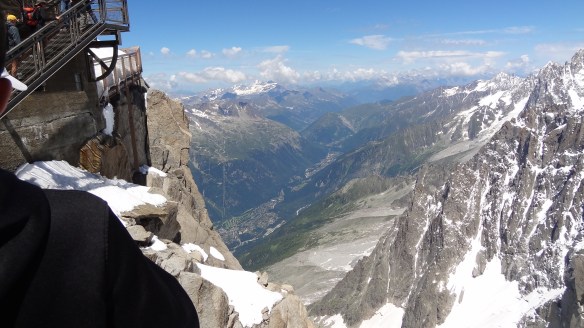 ....and stepping out at the top at 3,842m. That's the town nearly 3 vertical kilometres below.