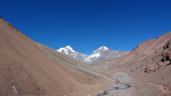 And more of the mountain comes into view - Aconcagua is on the left.